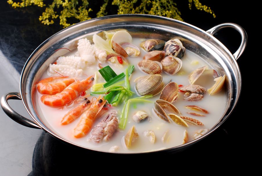健康吃旋转火锅，就需要知道什么锅底适合什么体质的人吃（www.lanhui88.net）